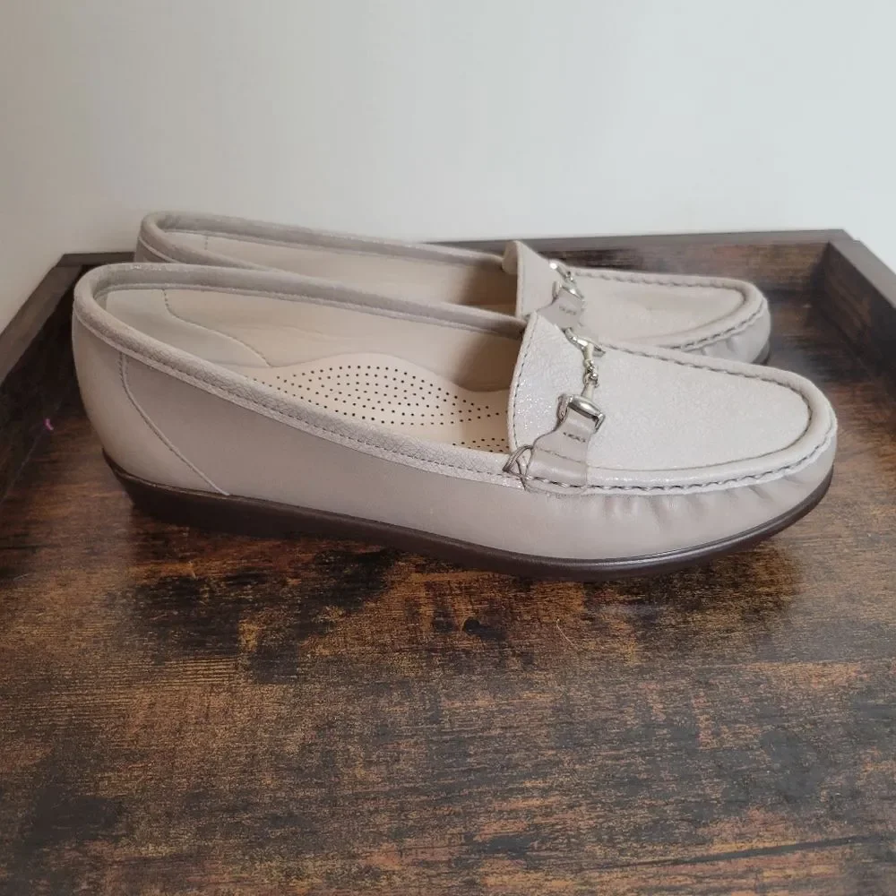 SAS Metro Slip On Loafer Taupe 8.5 Narrow